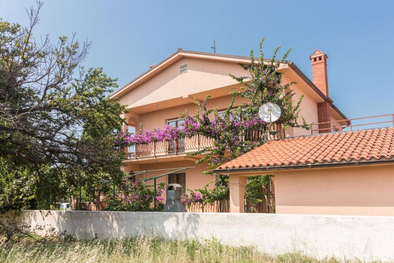 Apartments Ivica 1706 Ližnjan Εξωτερικό φωτογραφία