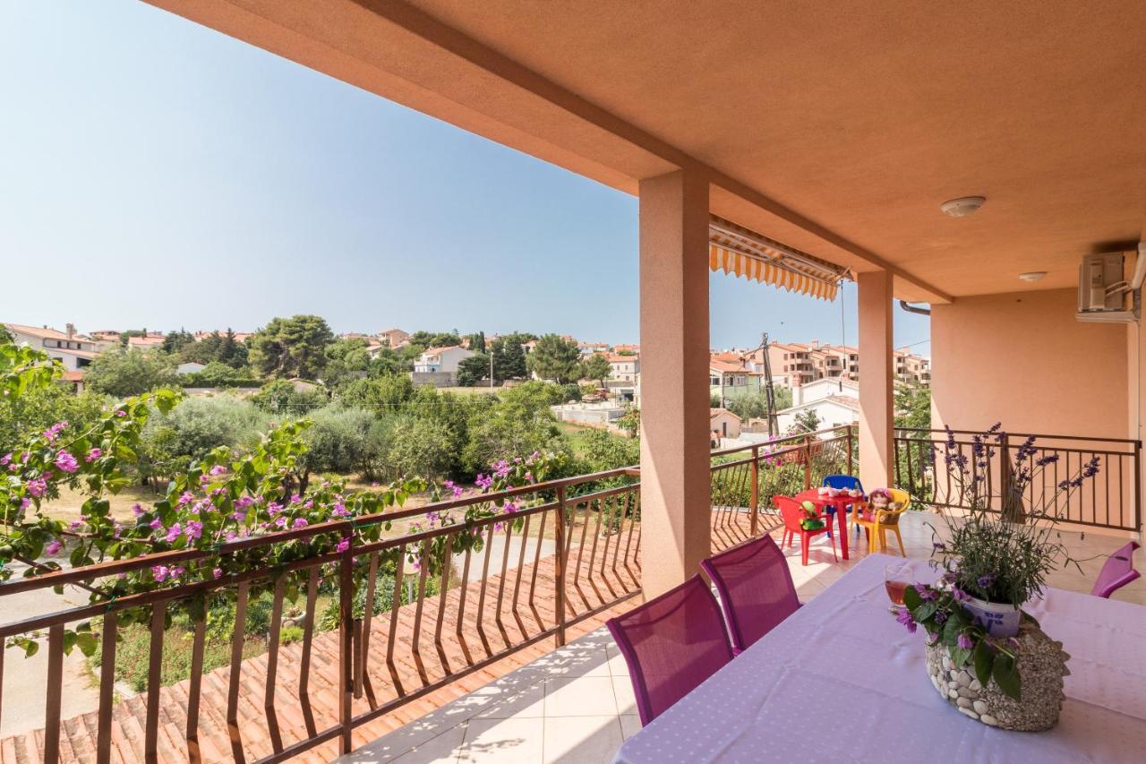 Apartments Ivica 1706 Ližnjan Εξωτερικό φωτογραφία