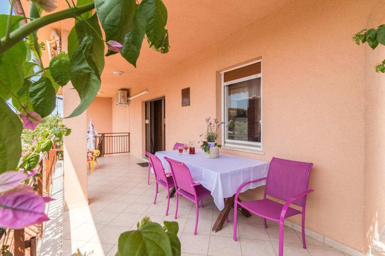 Apartments Ivica 1706 Ližnjan Εξωτερικό φωτογραφία