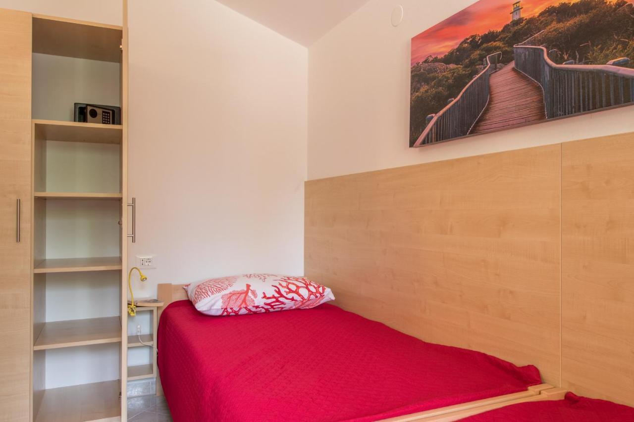 Apartments Ivica 1706 Ližnjan Εξωτερικό φωτογραφία