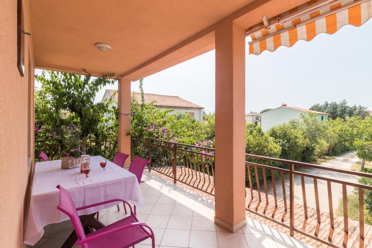 Apartments Ivica 1706 Ližnjan Εξωτερικό φωτογραφία